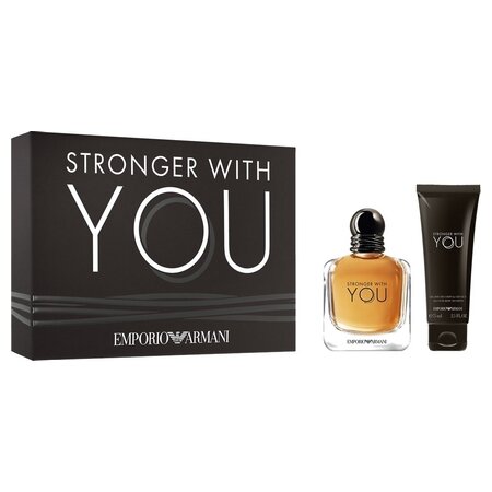Un coffret pour le nouveau parfum Armani Stronger with You